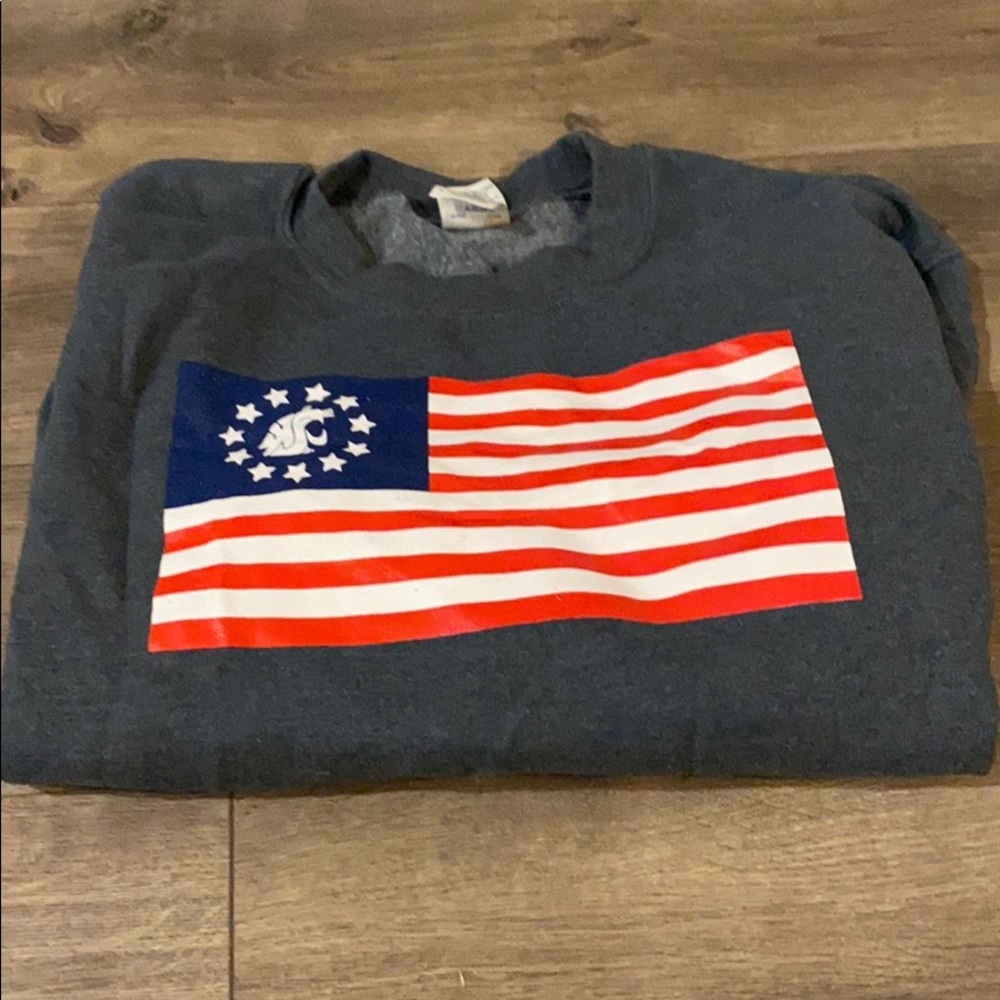 WSU Cougs navy blue crew neck